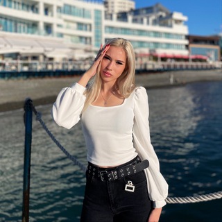 Логотип телеграм канала @soldatova_run — Солдатова пишет🤙🏽