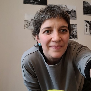 Логотип телеграм канала @somatic_movimento — Фасции, соматика. Канал Анны Титовой