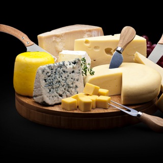 Логотип телеграм канала @sommeliercheese — Сыр в масле (сыры из Европы) 🧀