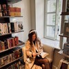 Логотип телеграм канала @sonia_lit — Соня, к счастью не Мармеладова