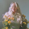 Логотип телеграм канала @sophiesalvatore — рэд флаг 🚩