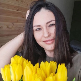 Логотип телеграм канала @speshi_family — Про семейные ценности💛 Катерина