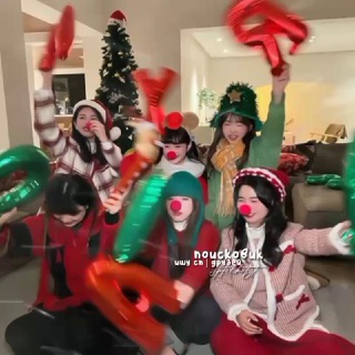 Логотип телеграм канала @sptolkotyt — ИЩУ СП | ДРУЗЕЙ ’’🎅🏻
