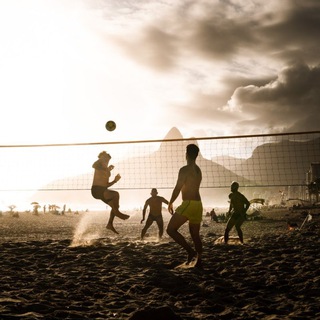 Логотип телеграм канала @stavka09820 — Точь в точь