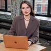 Логотип телеграм канала @stina_ai — Кристина про ИТ-бизнес