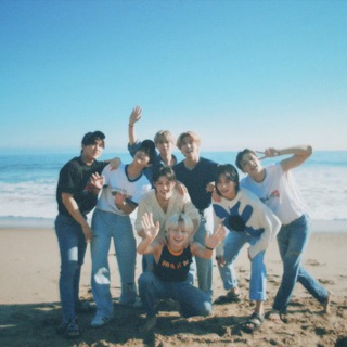 Logotipo del canal de telegramas straykidss3 - <[•SKZ STAY=🏡•]>