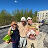 Логотип телеграм канала @stroyka_team — сэм на связи