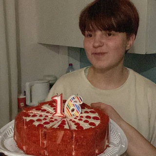 Логотип телеграм канала @supergenius1111 — мегабезмозглый неотразимый анальный гений и магистр гейства