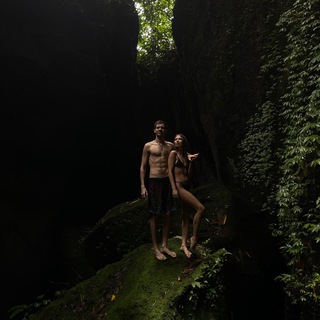 Логотип телеграм канала @surftripbali — Бали Янг Лайф 🌴🏄‍♂️