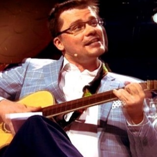 Логотип телеграм канала @suroviyhd — Эдуард Суровый