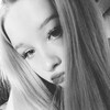 Логотип телеграм канала @suttachka — шоти сюта🤍