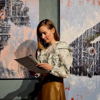 Логотип телеграм канала @svoiakomnata — Своя комната. Книги и культура