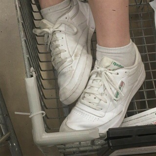 Логотип телеграм канала @sw9zxll — языки и темы для тг.