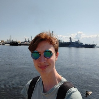 Логотип телеграм канала @tacpopricoly — Жизнь Павла Симонова