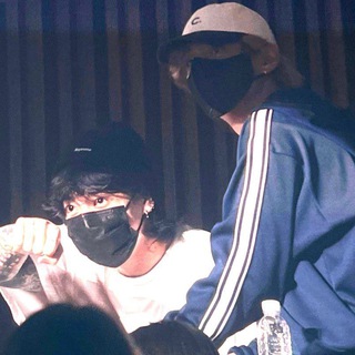 Логотип телеграм канала @taekookvm — 𝙏𝘼𝙀𝙆𝙊𝙊𝙆 𝙇𝙑