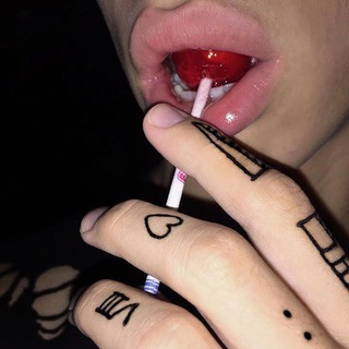Логотип телеграм канала @tattoodmsold — твоя новая татуировка 🖤