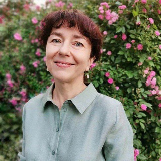 Логотип телеграм канала @teacher_larisa_sergeevna — О русском и не только ☘️