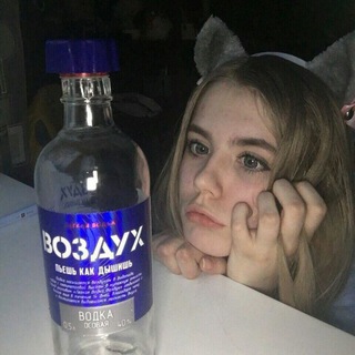 Логотип телеграм канала @ten_bottles — 10 бутылок водки