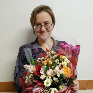 Логотип телеграм канала @teplo_i_uyutno — Крючконутая вяжет / тепло и уют для вашего дома 🤗