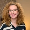 Логотип телеграм канала @timea_school — Учим венгерский легко с Тимеей!