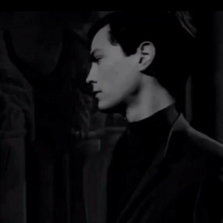 Логотип телеграм канала @tommarvoloriddleee — Tom Riddle 💚