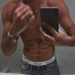 Логотип телеграм канала @totpizdabol — пиздабол 🤡