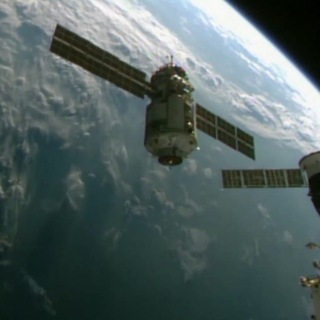 Логотип телеграм канала @travel2moon — Жизнь на Луне