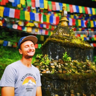 Логотип телеграм канала @travelwithmaks — Путешествия с Максом - авторские туры: ИНДИЯ, ШРИ-ЛАНКА, НЕПАЛ, МАЛЬДИВЫ