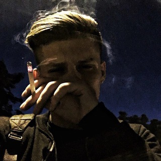 Логотип телеграм канала @tvoibyvsiy — твой бывший 18 