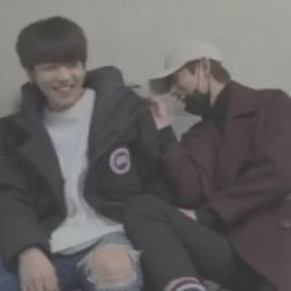 Логотип телеграм канала @twokapple — 𝐚𝐫𝐜𝐡𝐢𝐯𝐞 𝐨𝐟 𝐥𝐨𝐬𝐭 𝐬𝐨𝐮𝐥𝐬.