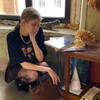 Логотип телеграм канала @tyazhelbudni — 𝗕𝗶𝗯𝗹𝗶𝗼𝘁𝗵𝗲𝗾𝘂𝗲 | Софа читает