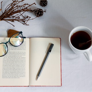 Логотип телеграм -каналу ua_novels — РанобеUA