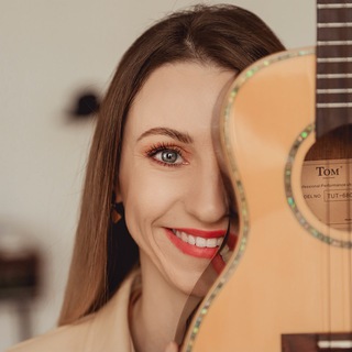 Логотип телеграм канала @ukugitaranonna — УКУ-ГИТАРА с Нонной 🎸
