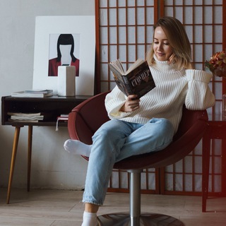 Логотип телеграм канала @uliana_gushchenko — Uliana_gushchenko 📚 Книжный дневник