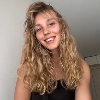 Логотип телеграм канала @ulyana_ukranchukkanal — привет, моя хорошая🫶🏻