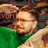 Логотип телеграм канала @unclewind — Дядя Ветер ⚡️ и комиксы