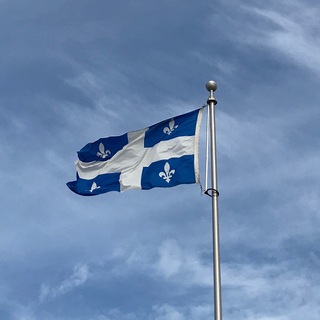 Логотип телеграм канала @uncombed_quebec — Непричёсанный Квебек, uncombed Quebec Canada