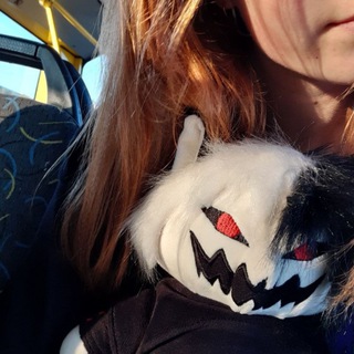 Логотип телеграм канала @uwu_emae — помидоры по скидке