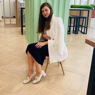 Логотип телеграм канала @valeks_stylist — Александра VALeks Павловская: стильные тексты