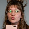 Логотип телеграм канала @valuetie — любовь к жизни по-английски