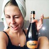 Логотип телеграм канала @vasha_stasha — Посиделки с Суворовой🍷