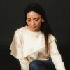 Логотип телеграм канала @vchatetolkodevushki — в чате только девушки