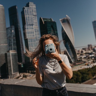 Логотип телеграм канала @veronikasays — Локации для фотооткрыток и блога