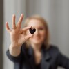 Логотип телеграм канала @veselova_blog — Новый маркетинг с Веселой фамилией