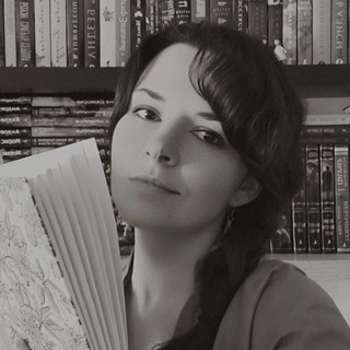 Логотип телеграм канала @vestenra_blog — ✨ Vestenra о книгах и не только ✨