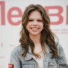 Логотип телеграм канала @vetochka_chel — веточка ели ❤️