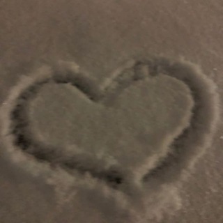 Логотип телеграм канала @vibequotess — на цитатном