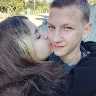 Логотип телеграм канала @vika_and_vanya — ❣️ Вика and Ваня ❣️