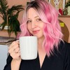 Логотип телеграм канала @vikahappened — Случилась Вика!