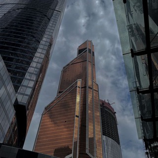 Логотип телеграм канала @vikainmoscow — Викулёк в Moscow City